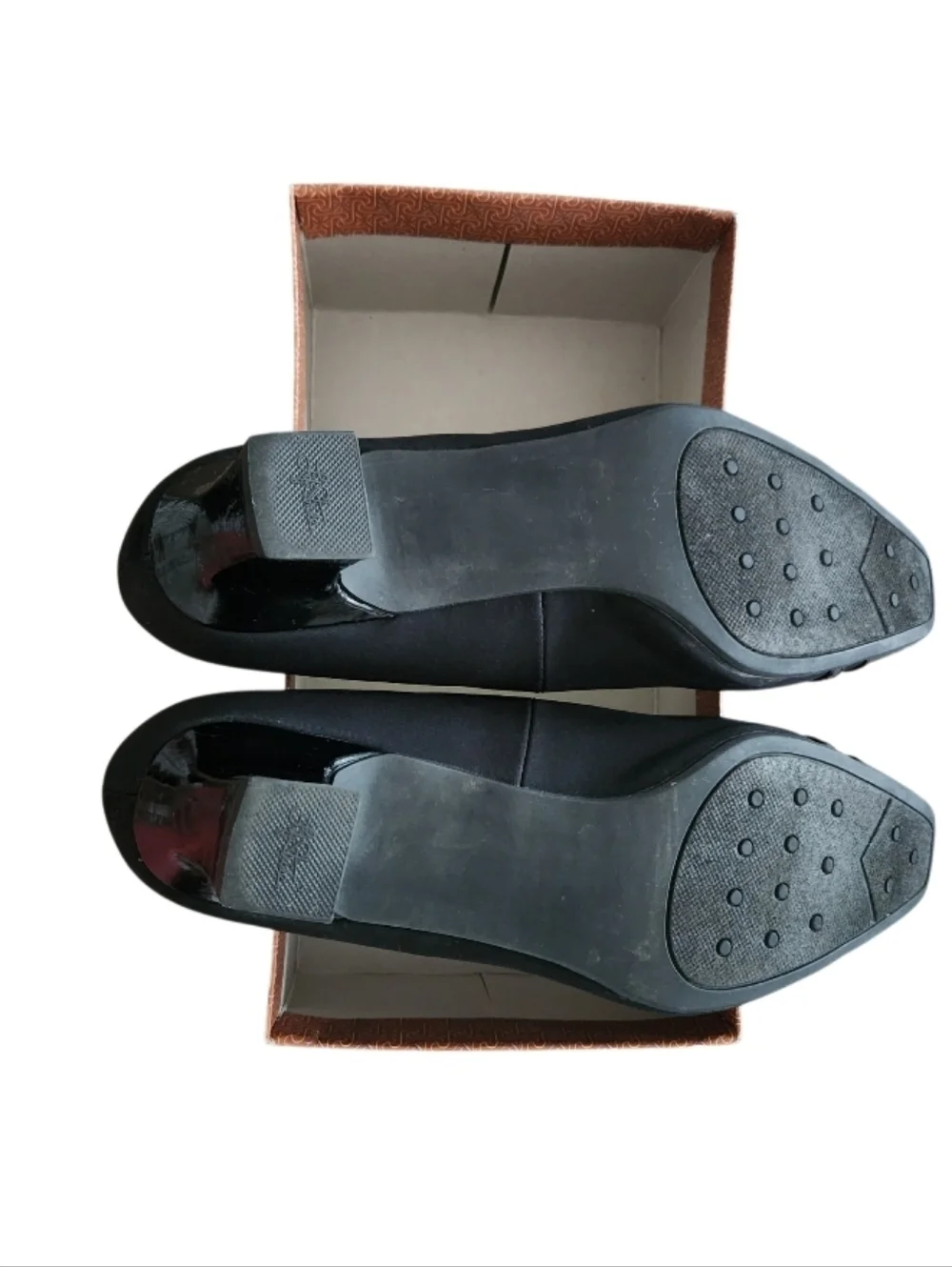 Classic Black Low Heel Women's Pumps Sz 10 - Picture 3 of 4